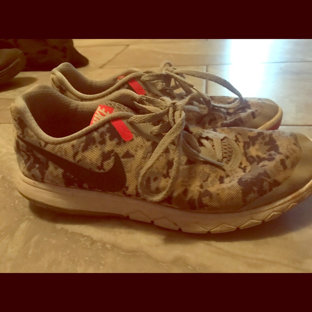 Cheetah Nike tennis shoes